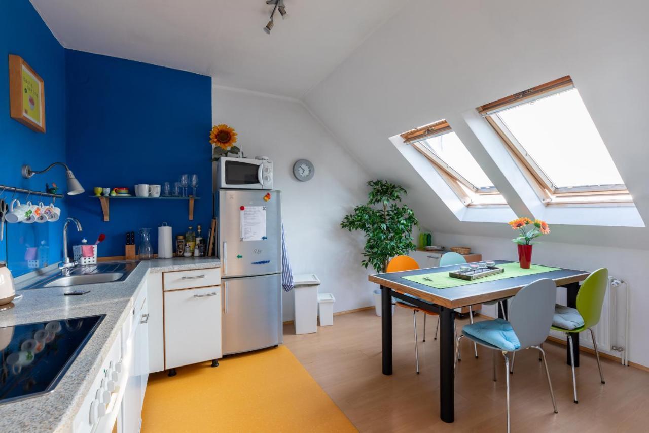 Andreas' Dachwohnung Mit Terrasse *
